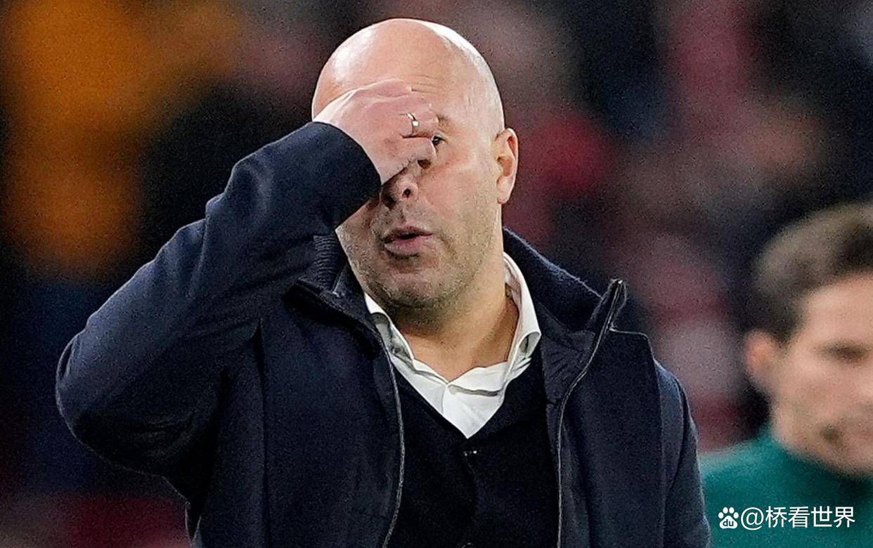 九游体育官网-埃因霍温训练开放日；赛前门线救险引欢呼；欧篮联在即；年轻球员得到机会(万圣节活动文案短句干净)